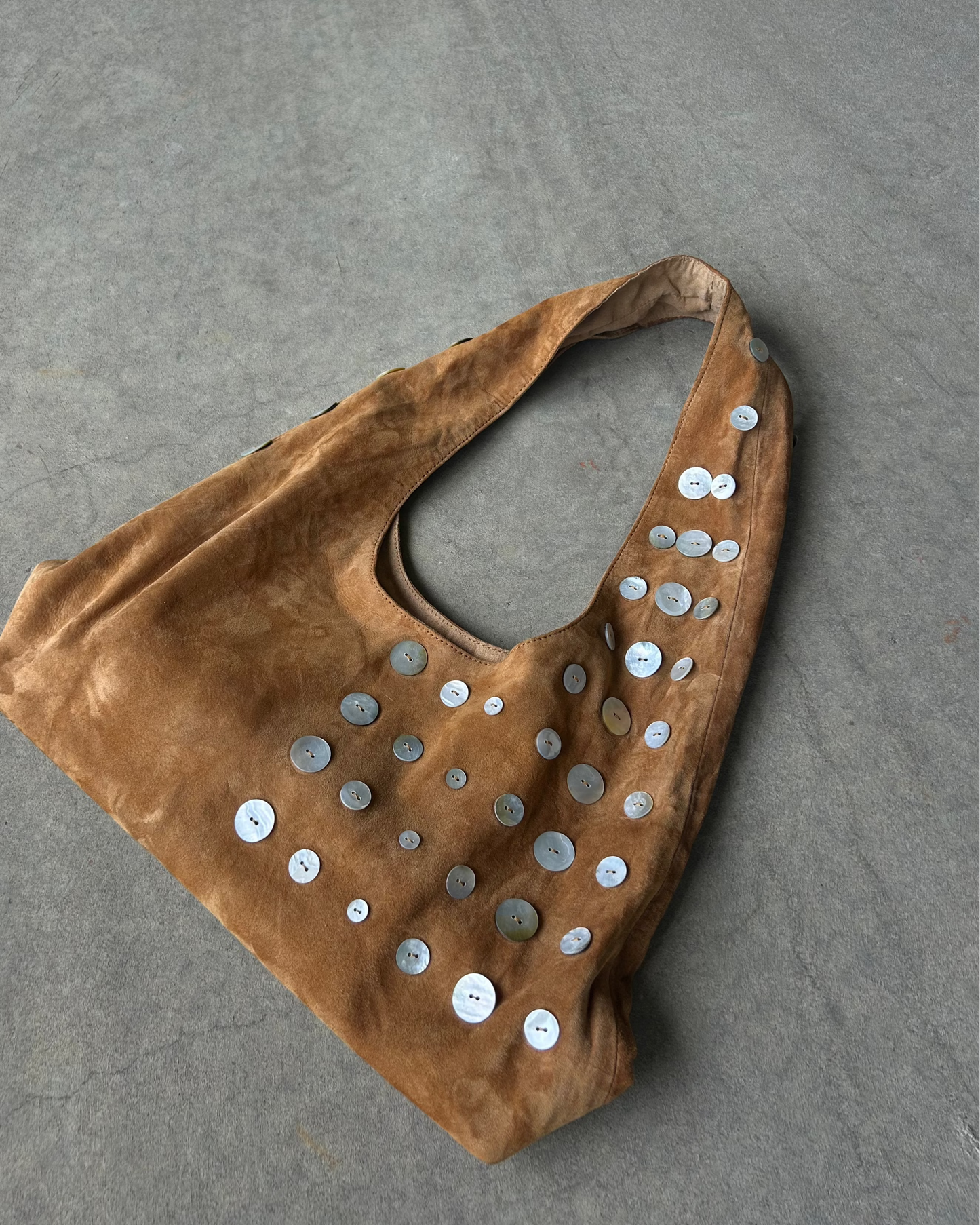 DAE Resort Pearla Perla Sienna slouch shoulder bag 100% genuine leather suede with mother of pearl button detailing