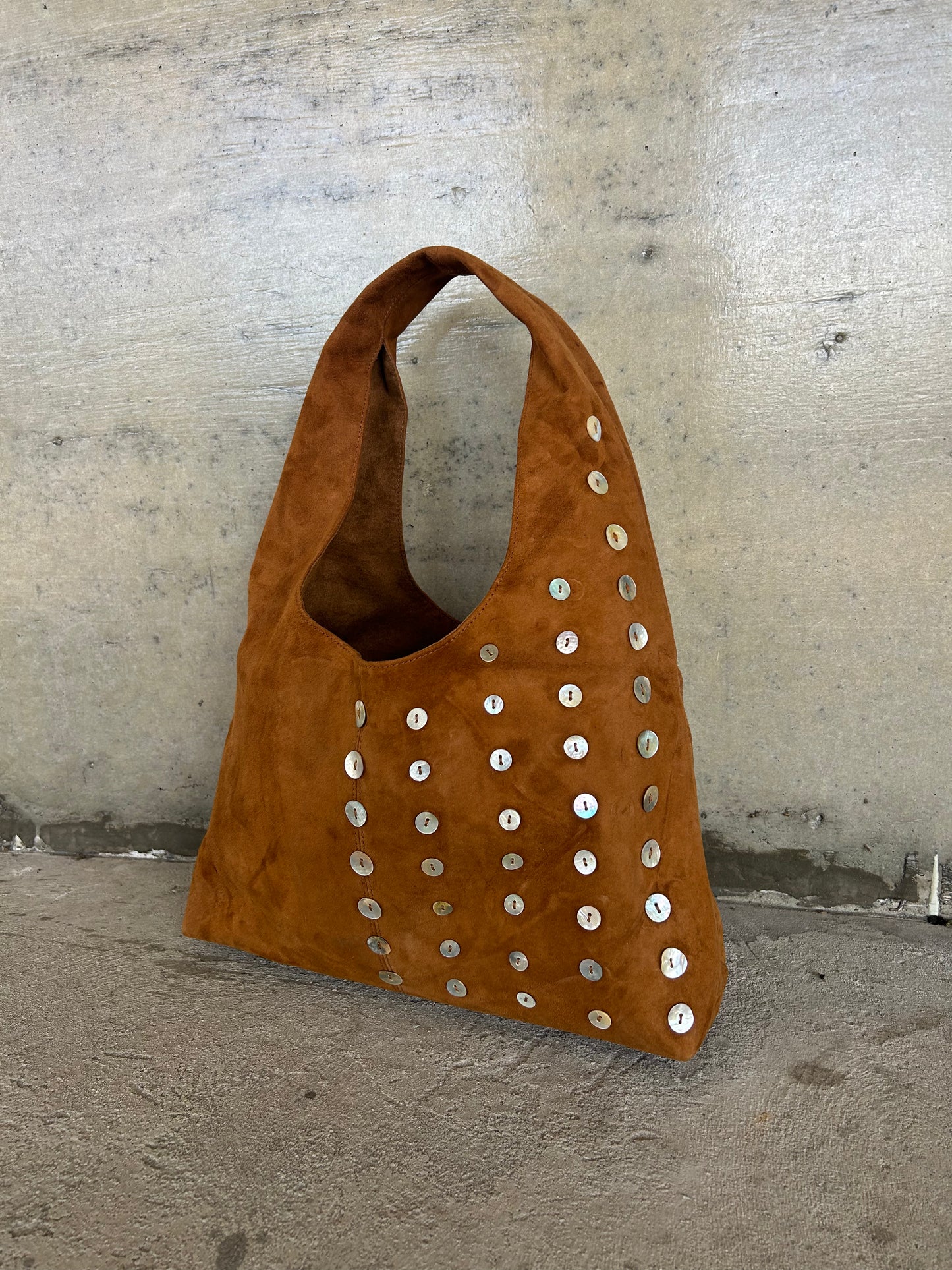 Brown suede slouch shoulder bag pearl buttons DAE Resort 